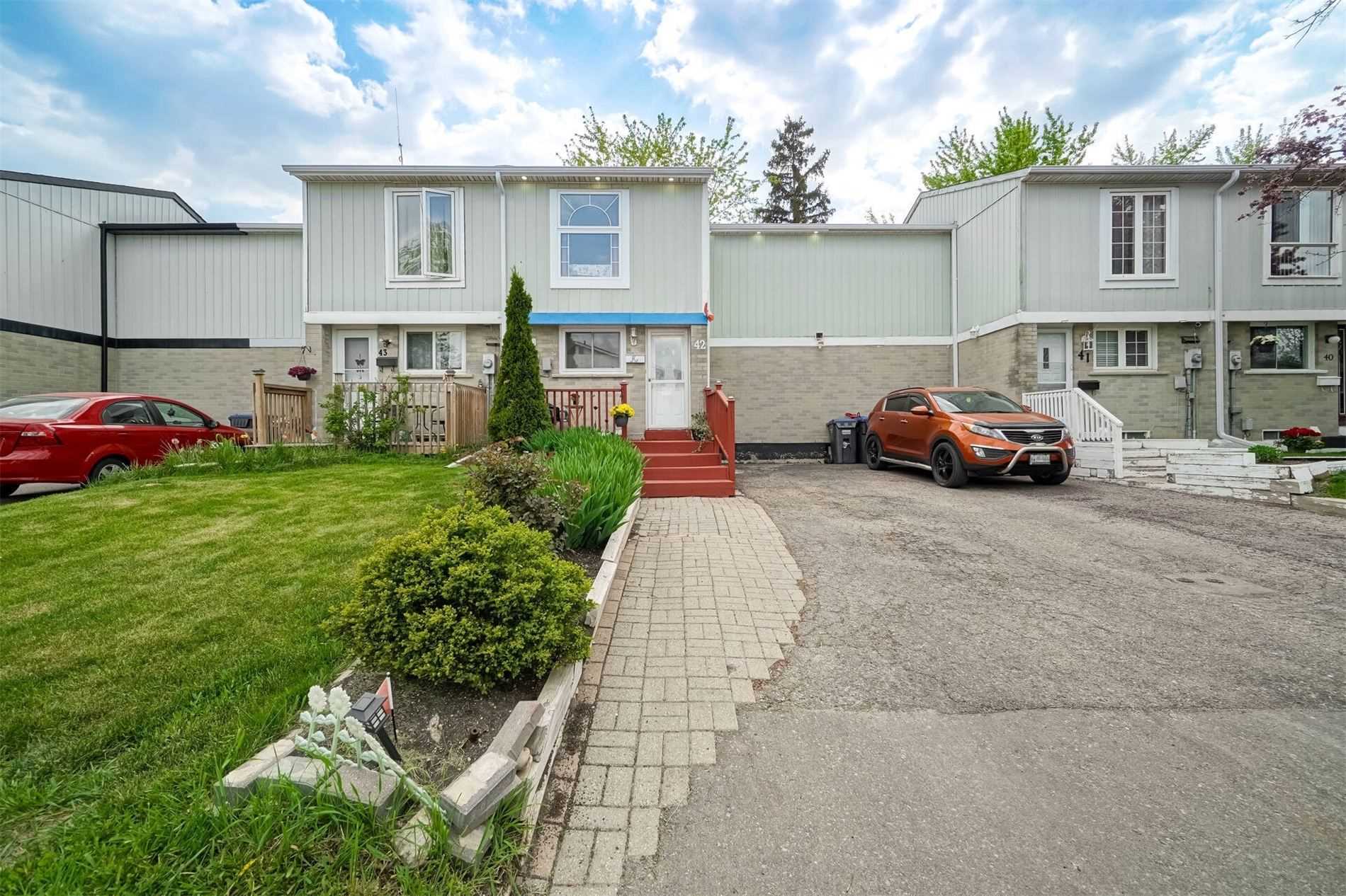 42 Jacobs Square, Brampton, ON, L6S 2M5