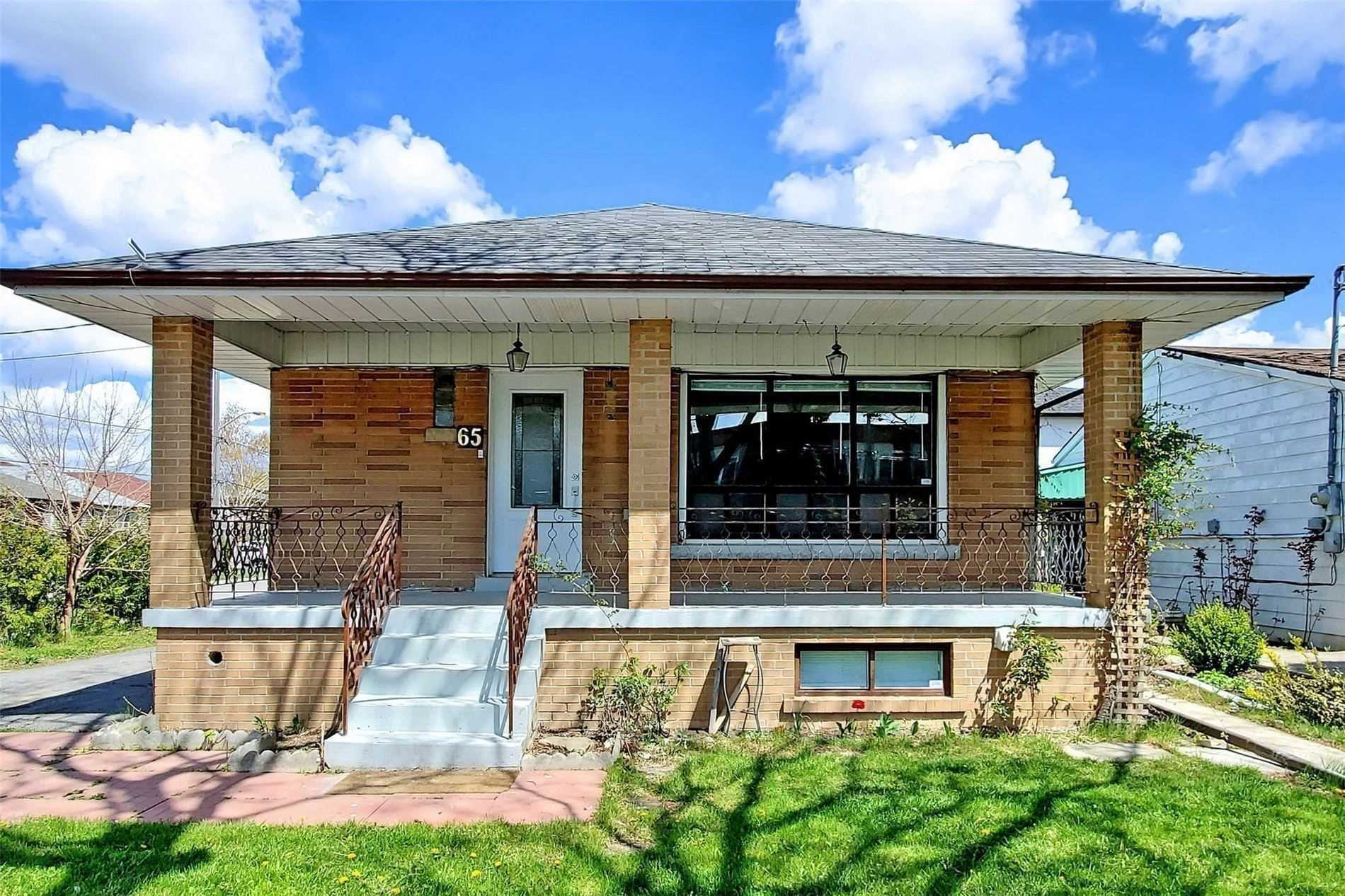 65 Maniza Road, Toronto, ON, M3K 1R8