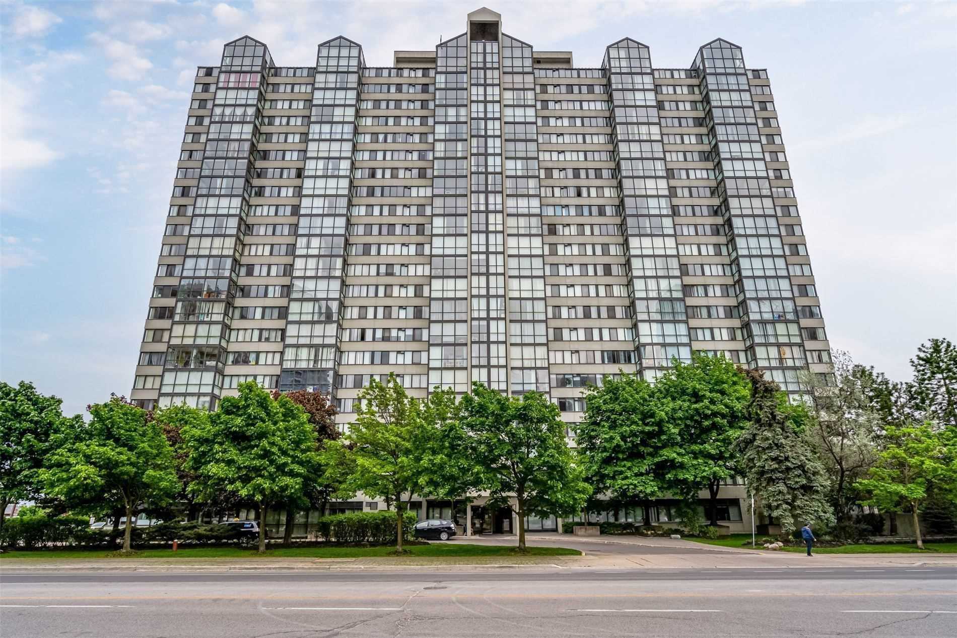 401-350 Webb Drive, Mississauga, ON, L5B 3W4