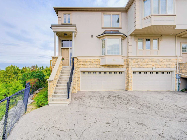 134 Rolling Hills Lane, Caledon, ON, L7E 4E1