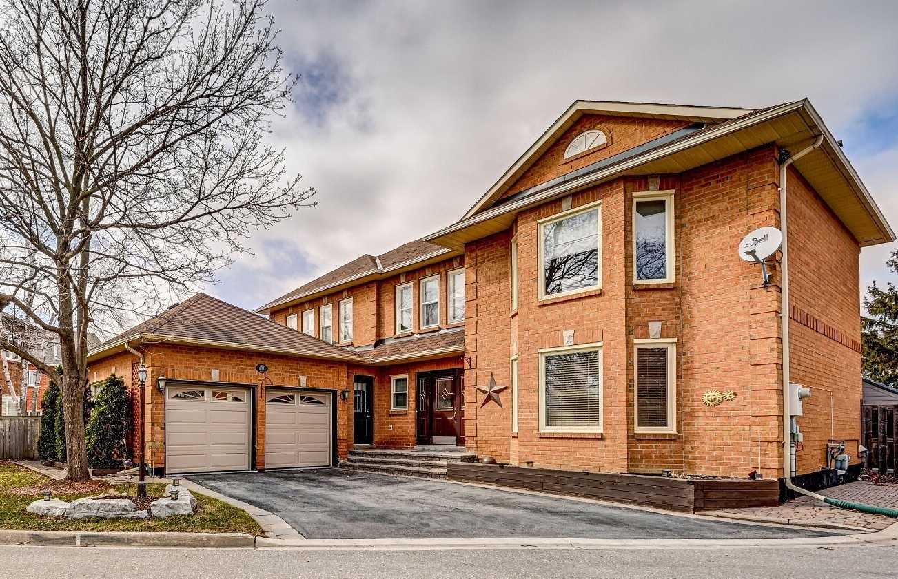 6713 Mockingbird Lane, Mississauga, ON, L5N 5J8