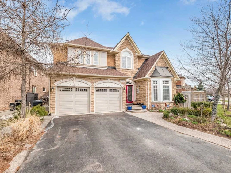 2439 Millrun Drive, Oakville, ON, L6M 4Z2