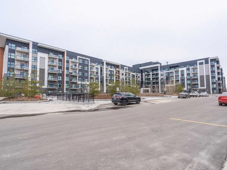 615-128 Grovewood Common, Oakville, ON, L6H 0X2