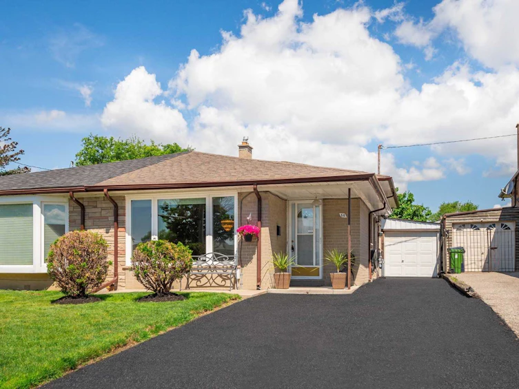 58 Frankton Crescent, Toronto, ON, M3J 1C1