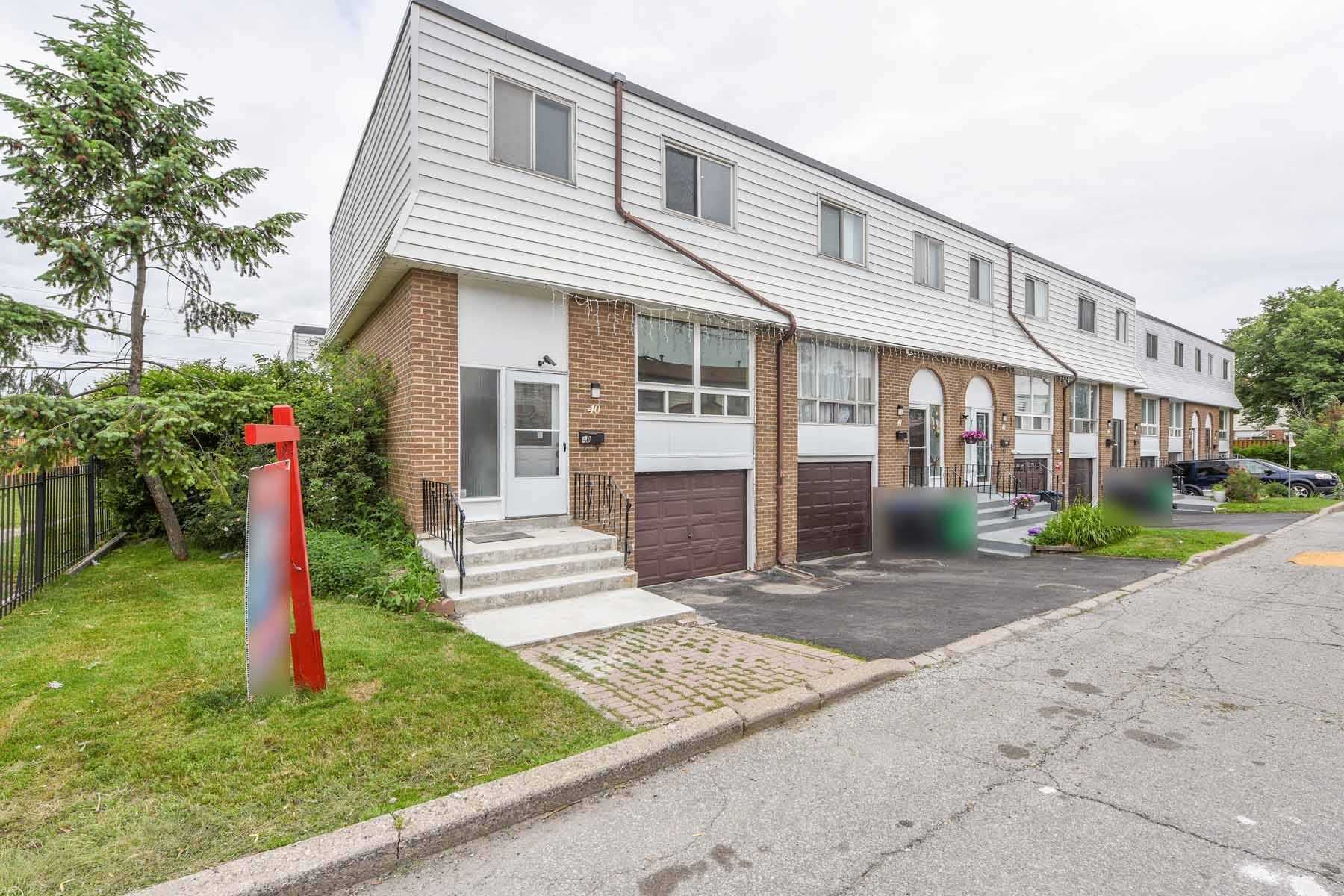 407500 Goreway Drive, Mississauga, ON, Townhouse For Sale REW