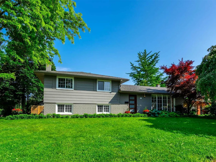 224 Weybourne Road, Oakville, ON, L6K 2T9