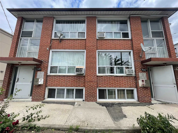 2607-09 Keele Street, Toronto, ON, M6L 2P2