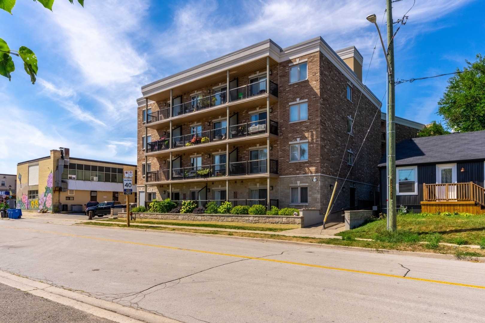 304-73 Washington Avenue, Oakville, ON, L6K 1W5