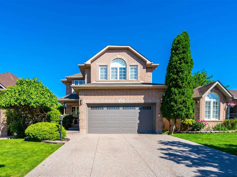 4123 Bianca Forest Drive, Burlington, ON, L7M 4L5