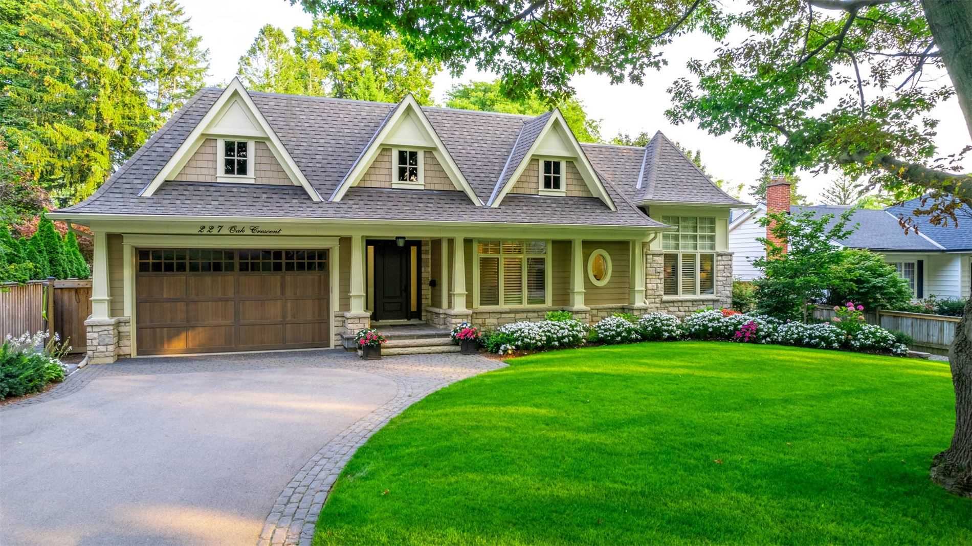 227 Oak Crescent, Burlington, ON, L7L 1H3
