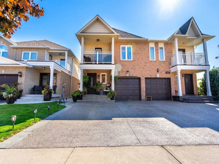5104 Thornburn Drive, Burlington, ON, L7L 6K2