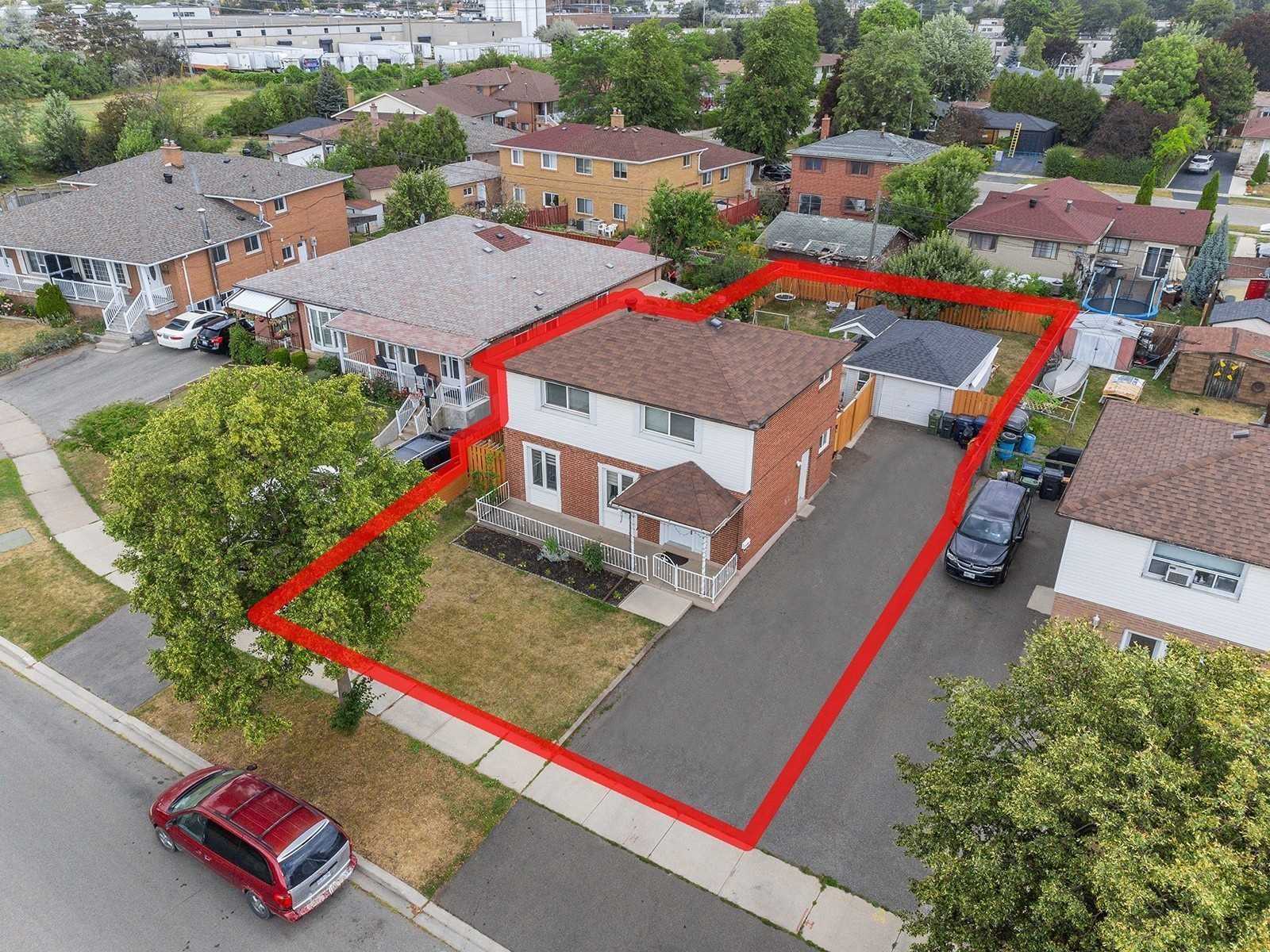 24 Avening Drive, Toronto, ON, M9V 1Y1