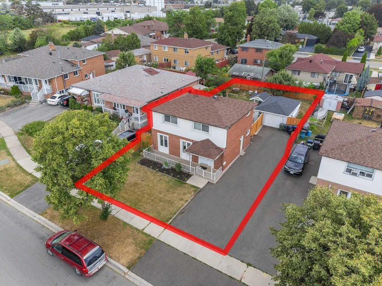 24 Avening Drive, Toronto, ON, M9V 1Y1