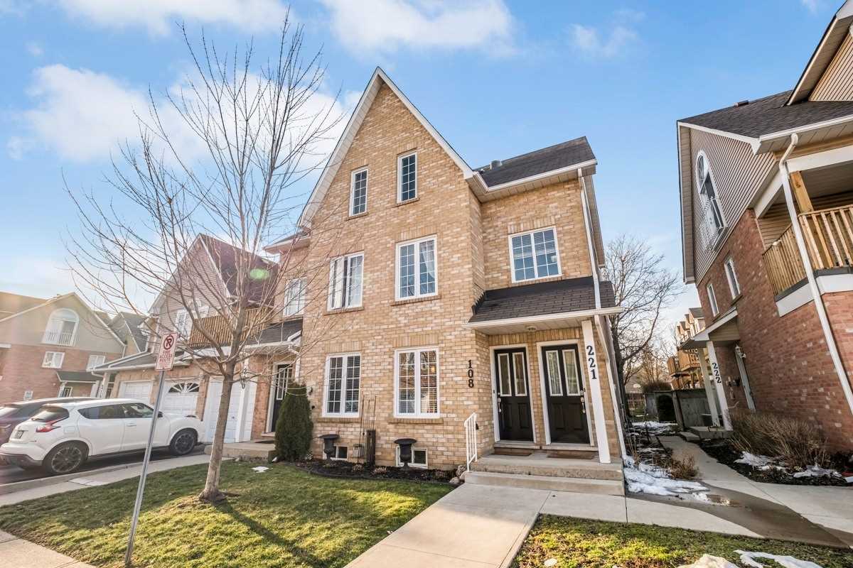 108-2075 Walkers Line, Burlington, ON, L7M 4G7