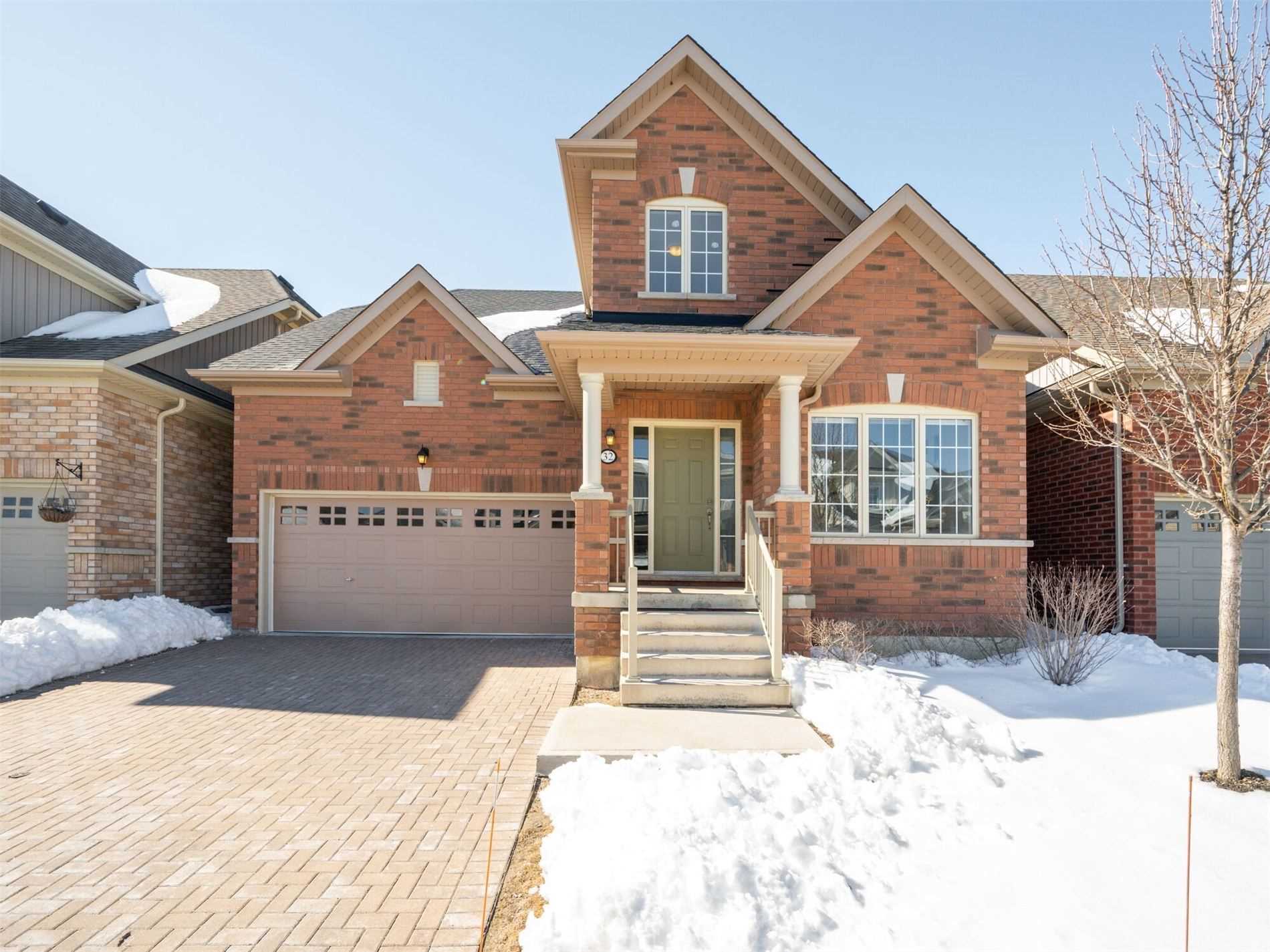32 Lobelia Street, Brampton, ON, L6R 3Z6