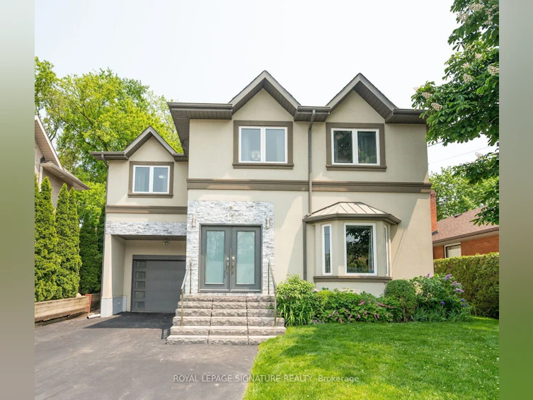 11 Bonnyview Drive, Toronto, ON, M8Y 3G5