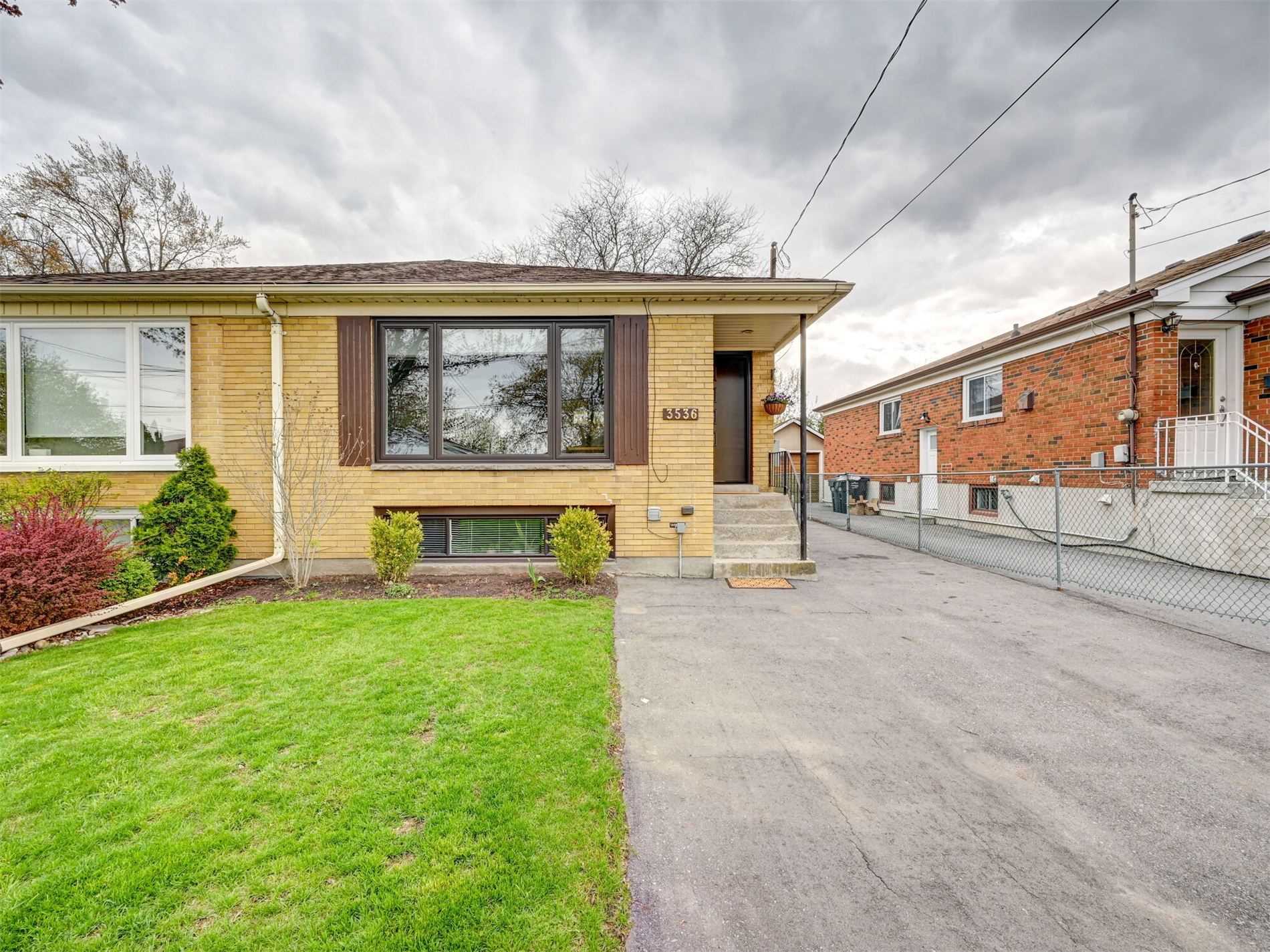 3536 Ashcroft Crescent, Mississauga, ON, L5C 2E7