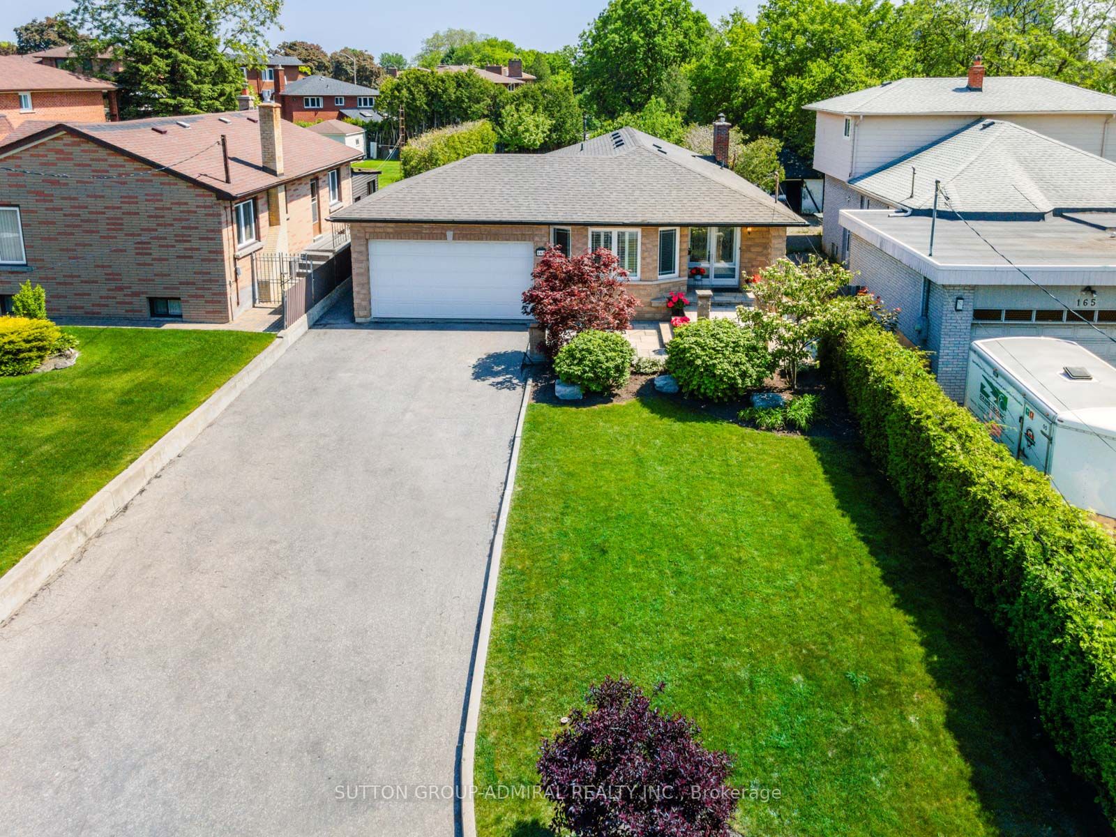 163 Whitfield Avenue, Toronto, ON, M9L 1H2