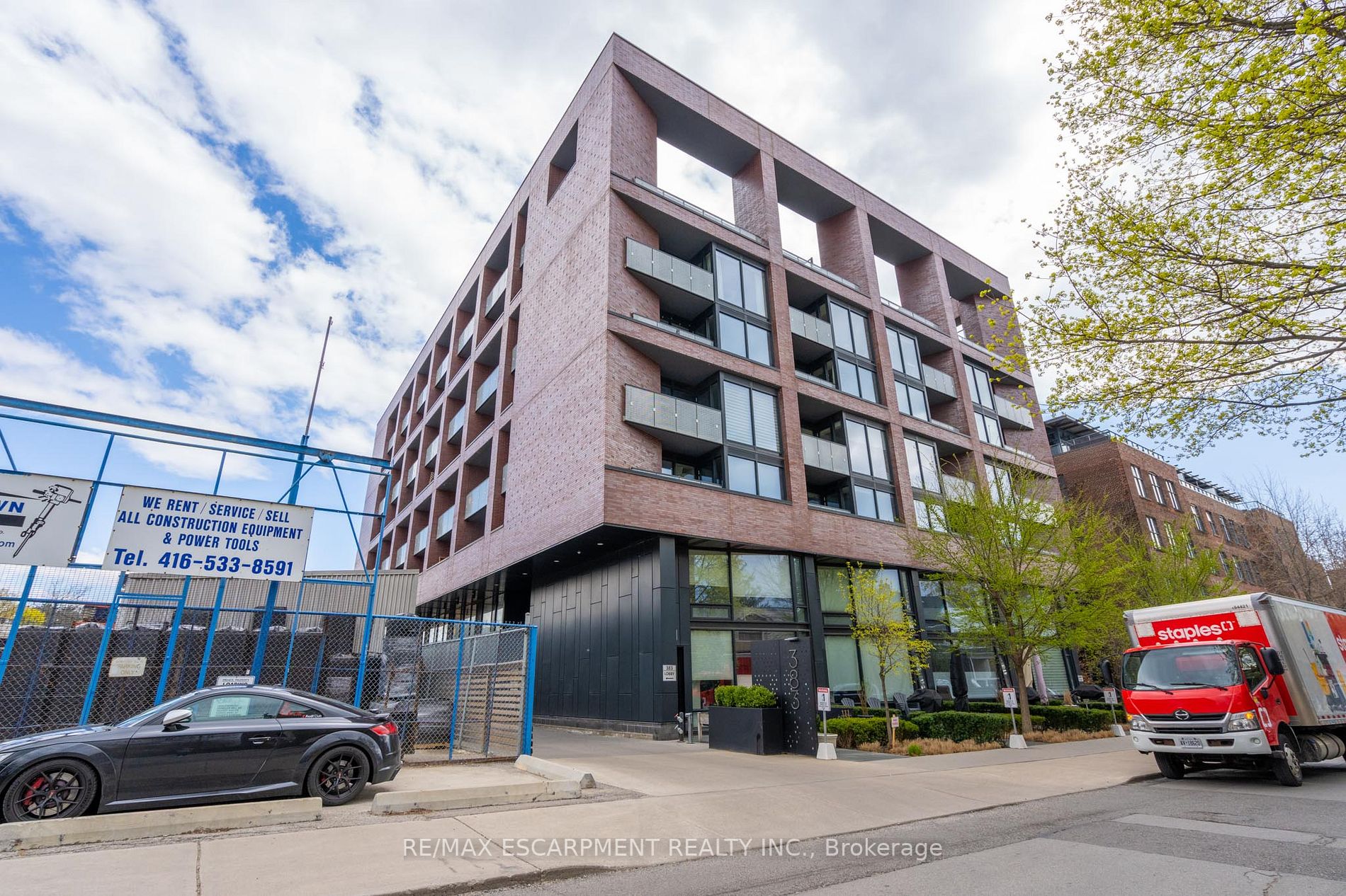 408-383 Sorauren Avenue, Toronto, ON, M6R 2G5