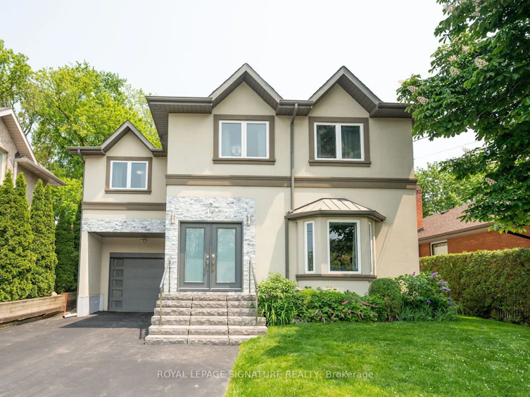 11 Bonnyview Drive, Toronto, ON, M8Y 3G5