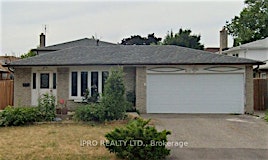 835 Forestwood Drive, Mississauga, ON, L5C 1G6