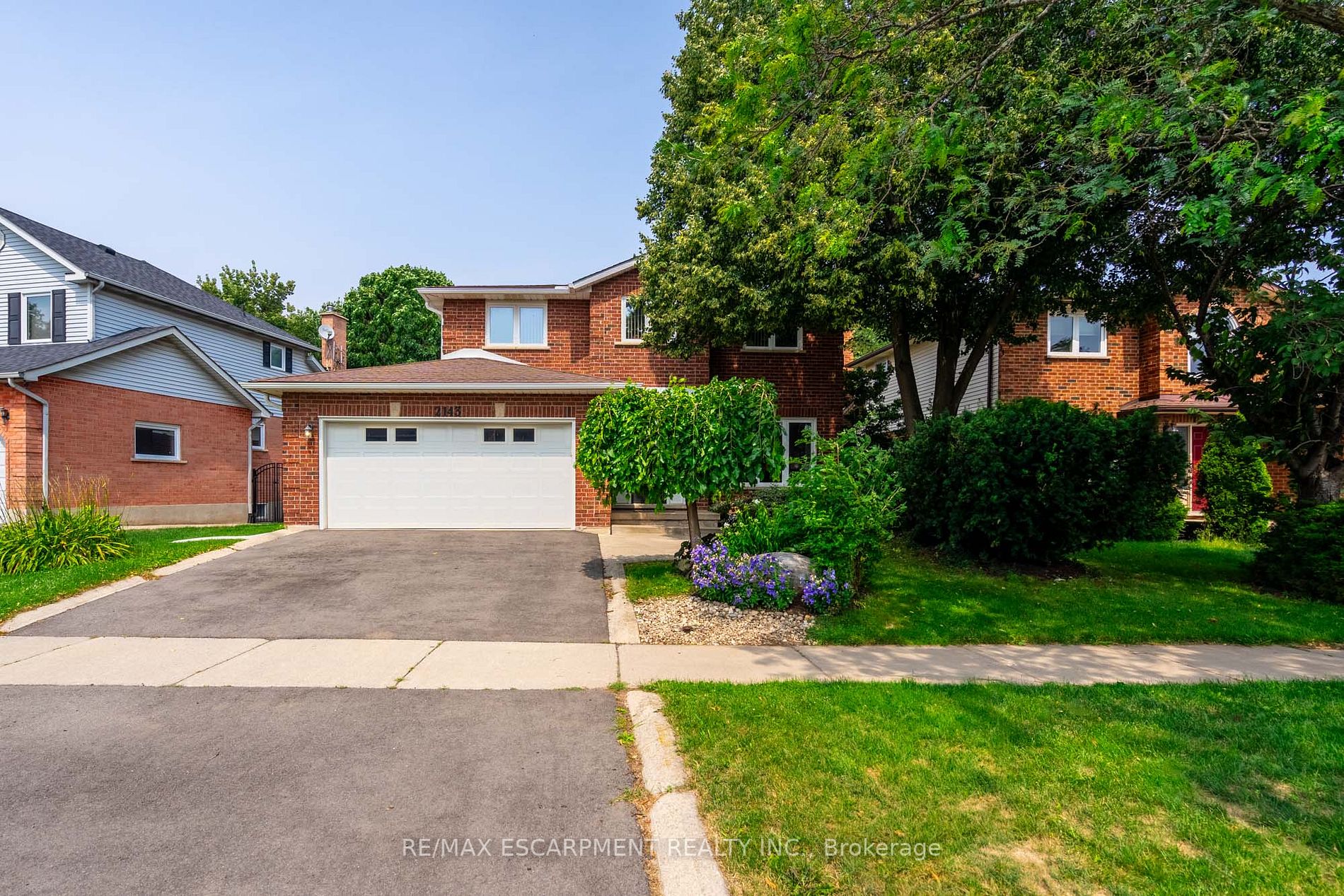 2143 Cleaver Avenue, Burlington, ON, L7M 3R1