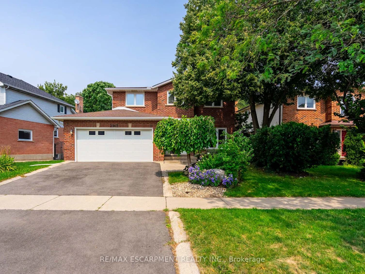 2143 Cleaver Avenue, Burlington, ON, L7M 3R1