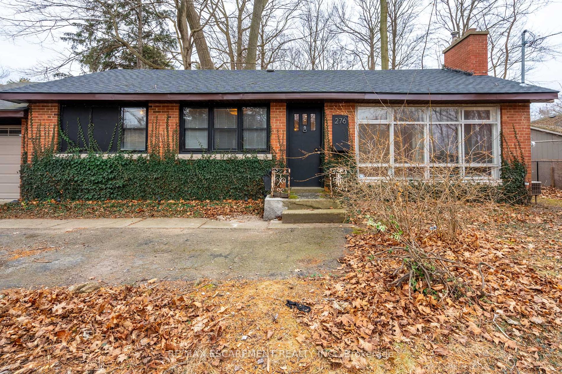 276 Lakeshore Road W, Oakville, ON, L6K 1E8