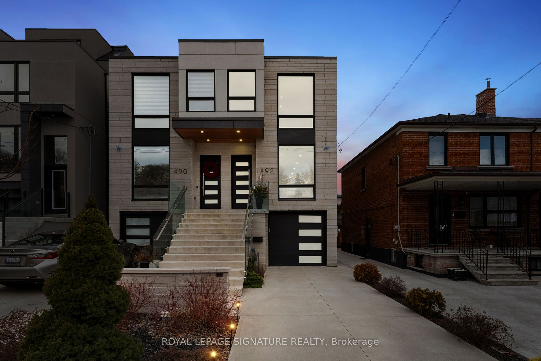 492 Mcroberts Avenue, Toronto, ON, M6E 4R4