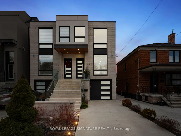 492 Mcroberts Avenue, Toronto, ON, M6E 4R4