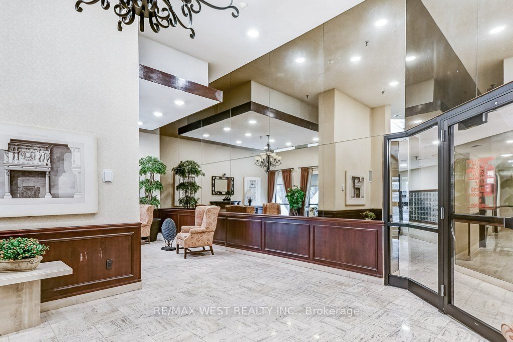 PH5-3650 Kaneff Crescent, Mississauga, ON, L5A 4A1 - 5