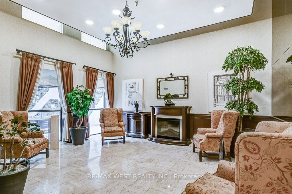 PH5-3650 Kaneff Crescent, Mississauga, ON, L5A 4A1 - 6