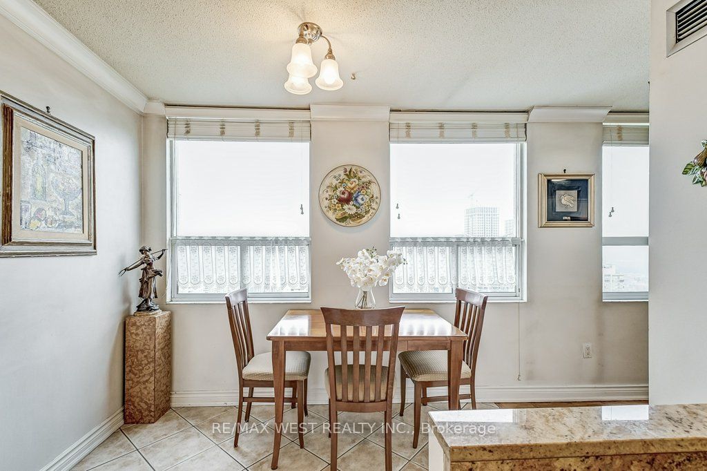 PH5-3650 Kaneff Crescent, Mississauga, ON, L5A 4A1 - 13