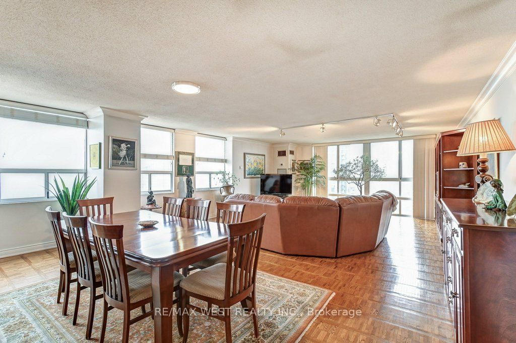 PH5-3650 Kaneff Crescent, Mississauga, ON, L5A 4A1 - 16