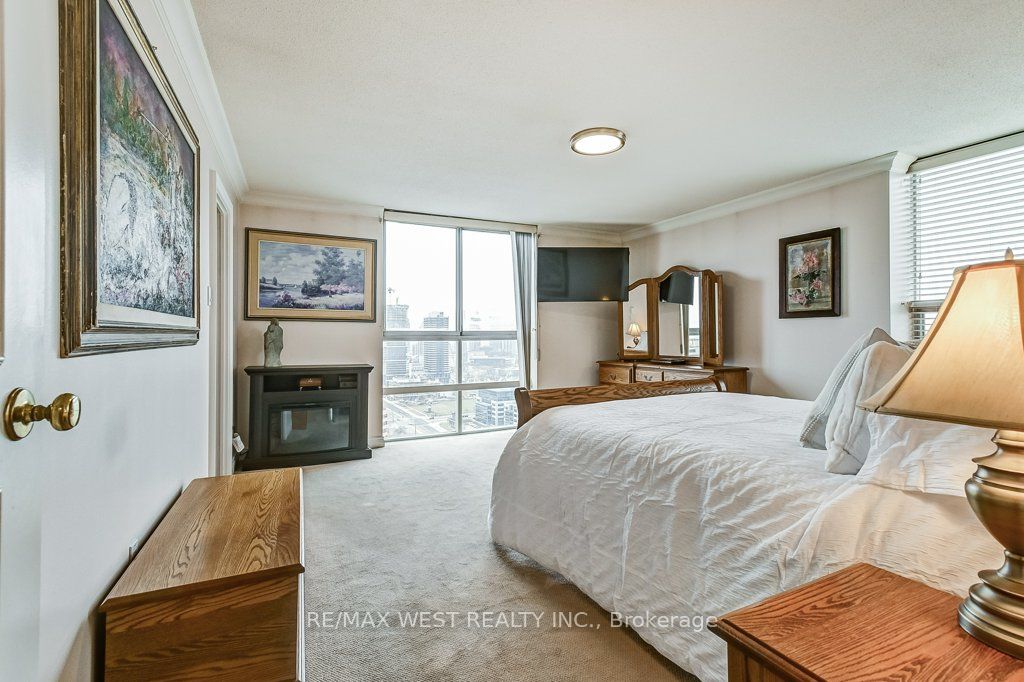 PH5-3650 Kaneff Crescent, Mississauga, ON, L5A 4A1 - 22