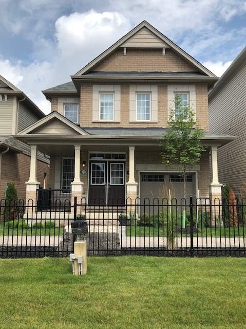 272 Esther Cres  