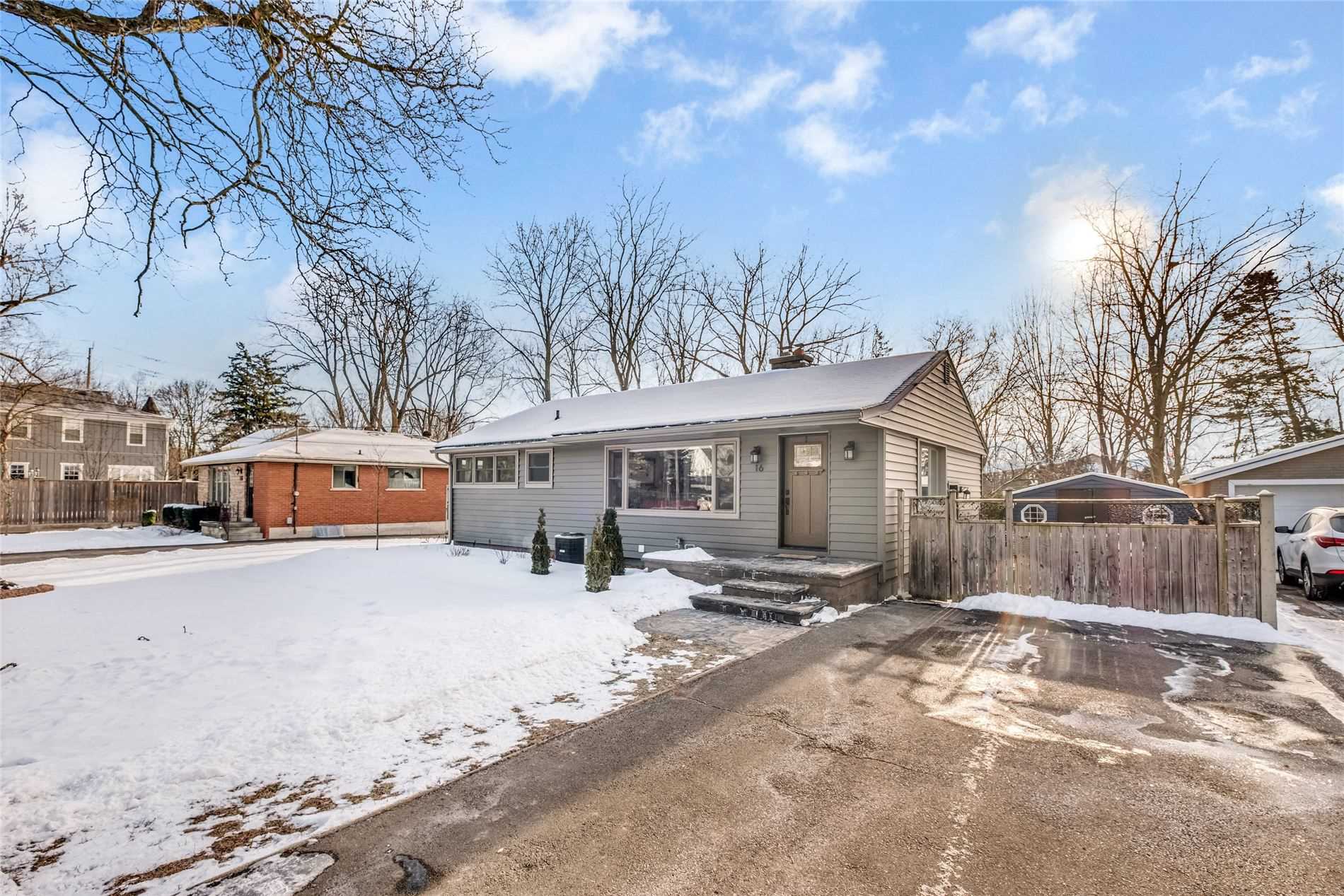 16 Church Street, Hamilton, ON, L0R 2H0