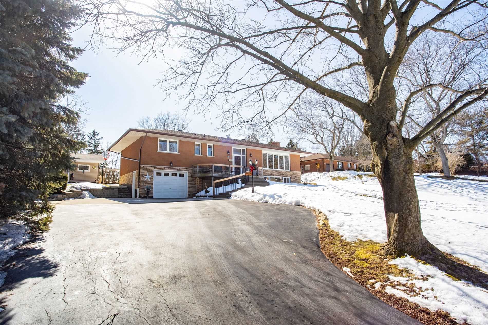 6 Jameson Drive, Hamilton, ON, L9H 5A2