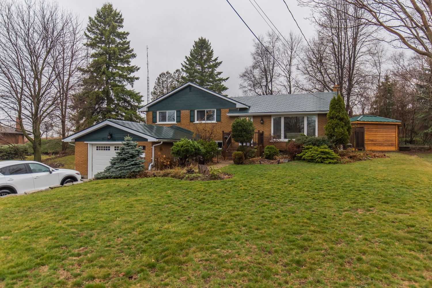 14 Taylor Crescent, Hamilton, ON, L9H 6B3