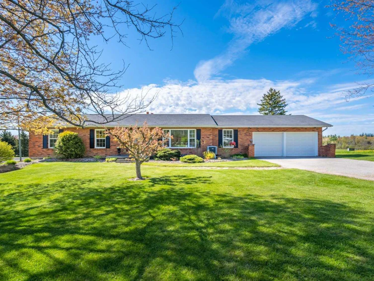 1046 8th Concession Road W, Hamilton, ON, N0B 2J0