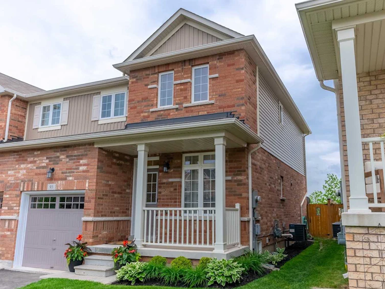 93 Bousfield Rise, Hamilton, ON, L8B 0T4