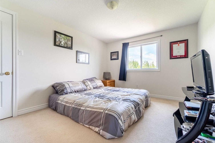 12 Devonleigh Drive Amaranth On, Northcrest Queen Size Anywhere Bed