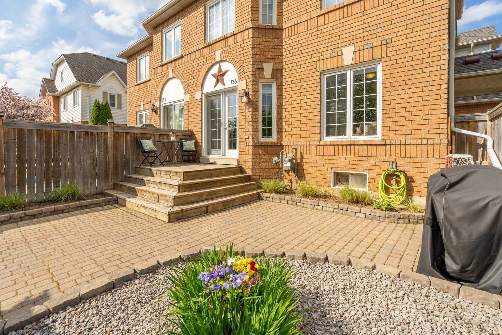 136 Fellowes Crescent, Hamilton, ON, L8B 0M7