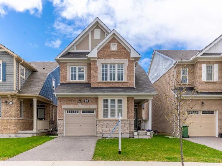 205 Stillwater Crescent, Hamilton, ON, L8B 1V5