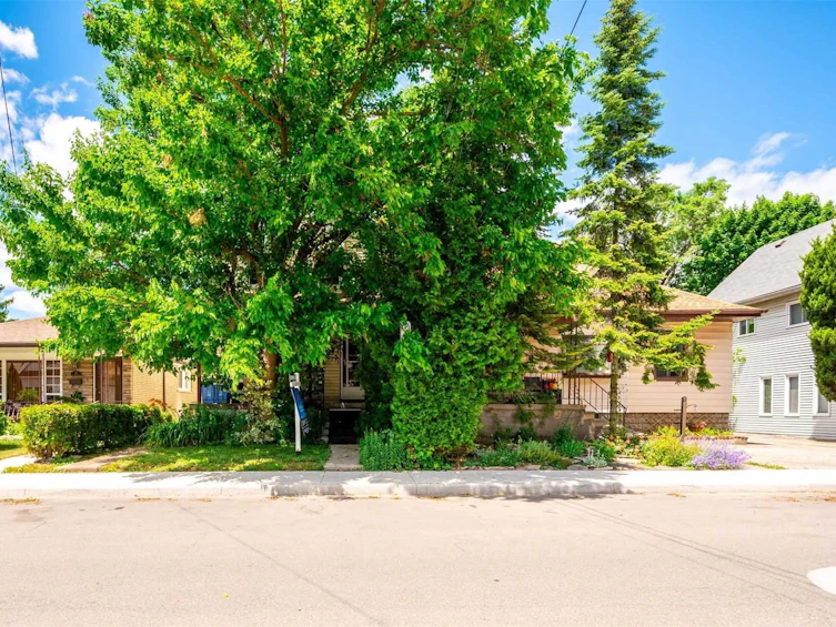 20 East 22nd Street, Hamilton, ON, L8V 2V3
