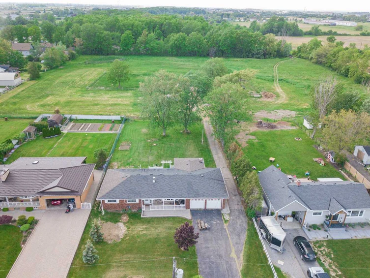 15 Third Road E, Hamilton, ON, L8J 3J5