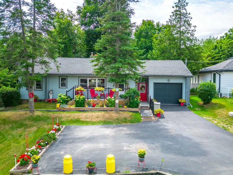 925 Highway 6 N, Hamilton, ON, L8N 2Z7