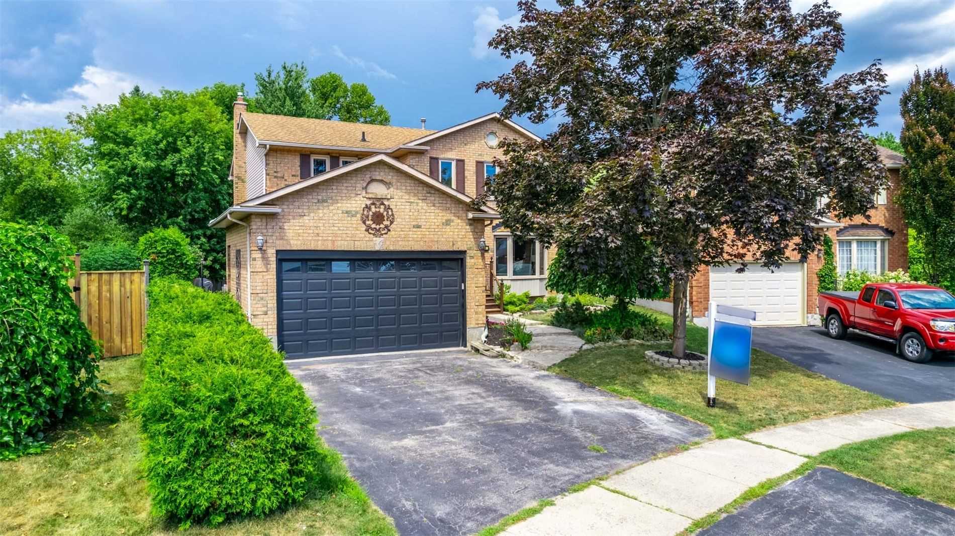 19 Karsh Crescent, Hamilton, ON, L8B 0E3