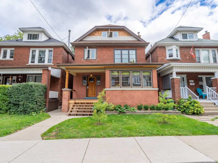 17 Barnesdale Avenue S, Hamilton, ON, L8M 2V1