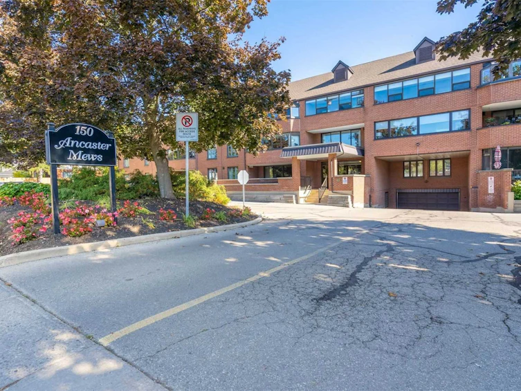 311-150 Wilson Street W, Hamilton, ON, L9G 4E7
